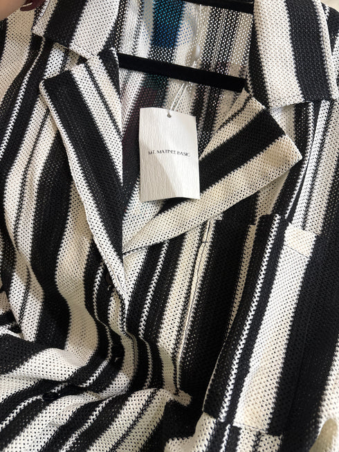 Monochrome Print Cropped Shirt